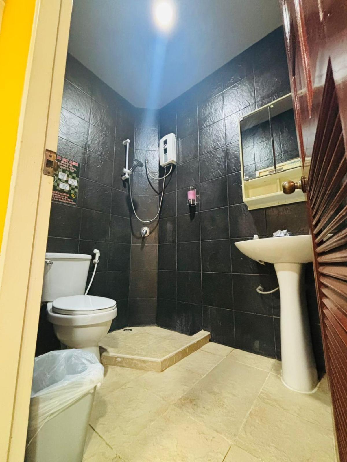 Villa The Ace 6 Bedroom 6 Bathroom Pattaya