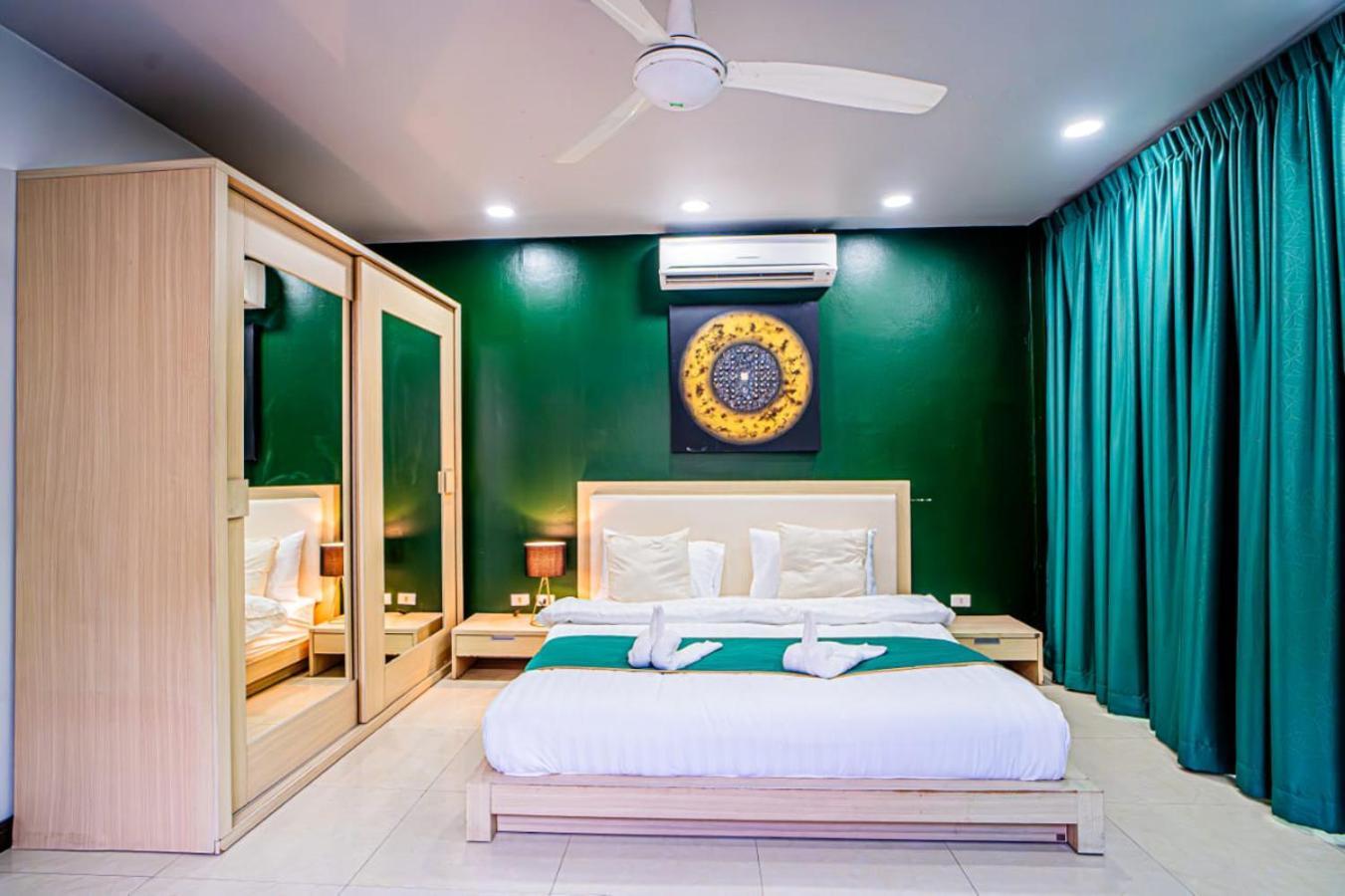 The Ace 6 Bedroom 6 Bathroom Pattaya